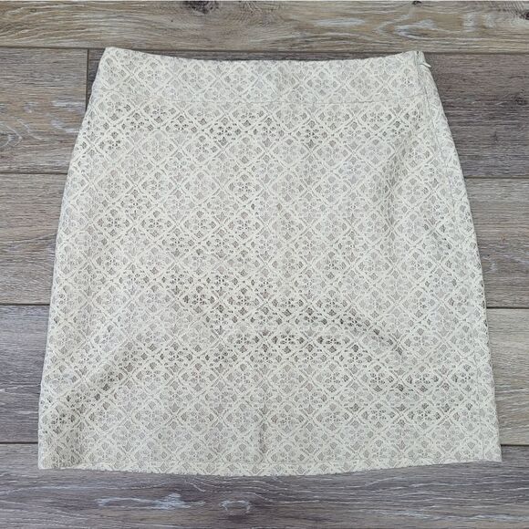 LOFT cream colored lace skirt size 2 - Picture 2 of 10